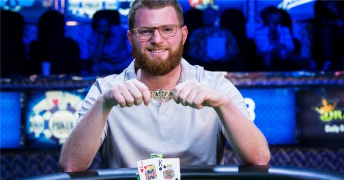 Ник Петранджело выиграл PokerStars Championship Player of the Year Ник Петранджело выиграл PokerStars Championship Player of the Year